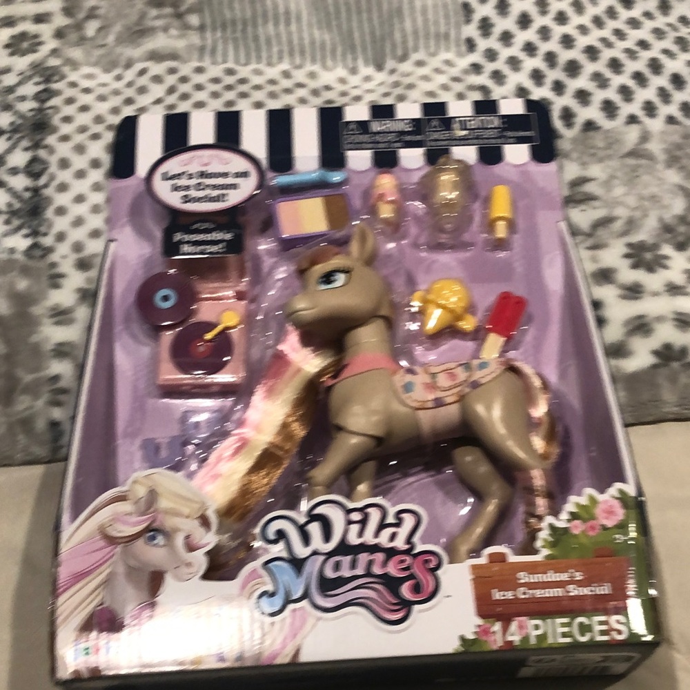 Sundae's Ice Cream Special Playset - Brown
